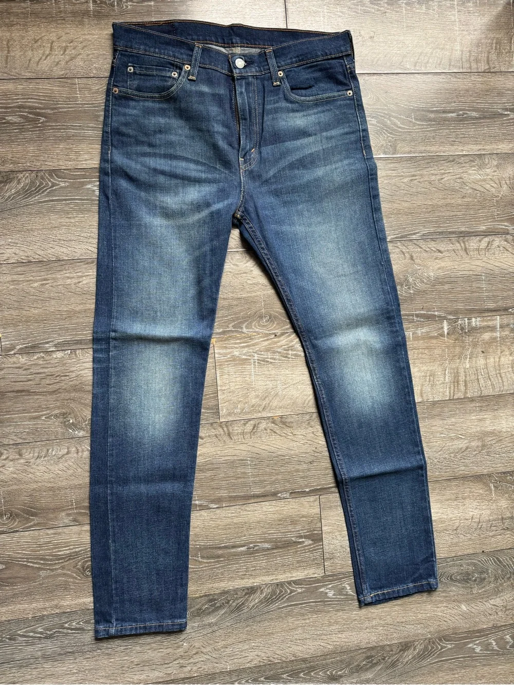 Levi's Men's Skinny Jeans in Medium Blue Wash